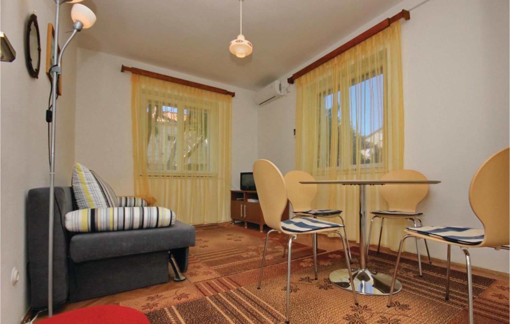 Amazing Apartment In Lumbarda With Kitchen Eksteriør billede
